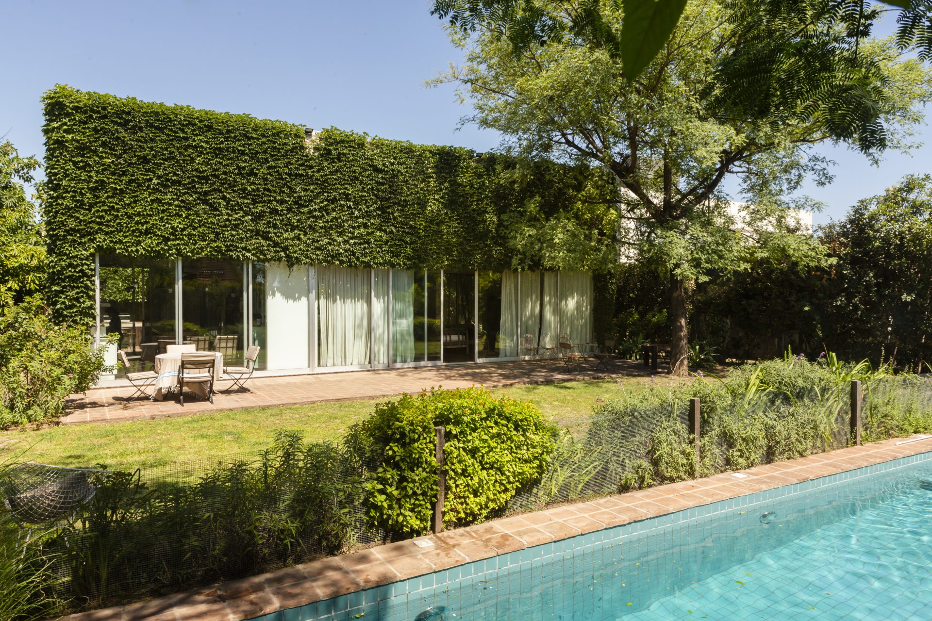 Lujo Silencioso – Jardines con Vida y Obra: Josefina Roca